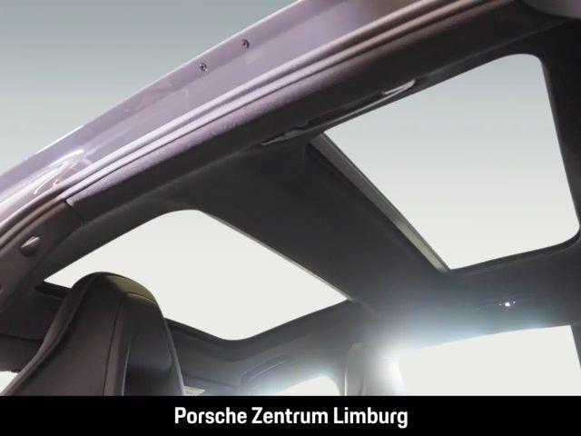 Porsche Panamera 4 E-Hybrid