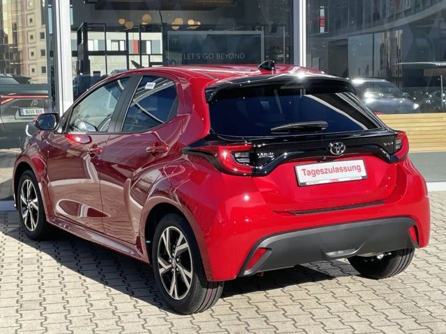 Toyota Yaris Hatchback Hybride VVT-i