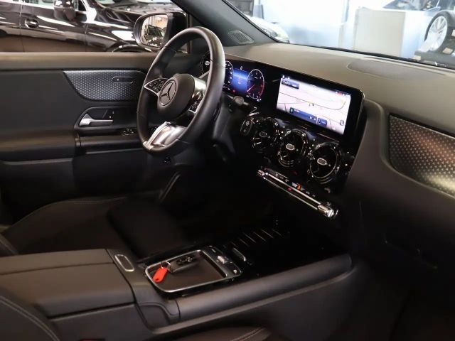 Mercedes-Benz GLA 180 GLA 180 d