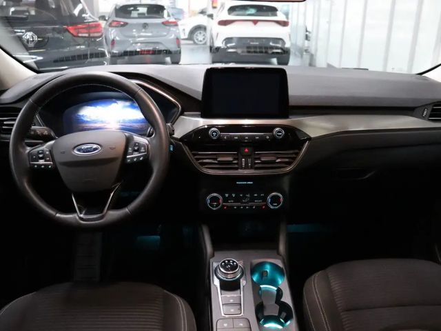 Ford Kuga Hybrid Titanium