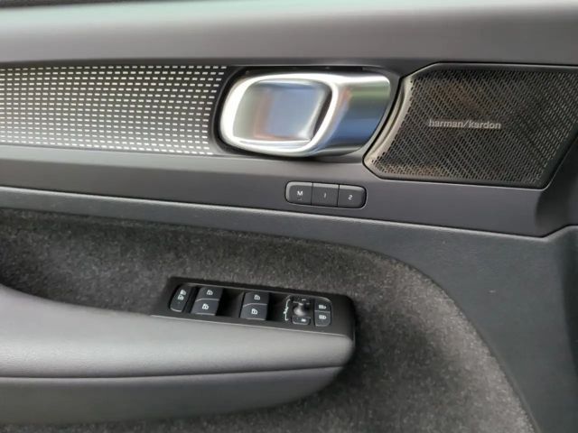 Volvo XC40 R-Design Recharge Twin Engine