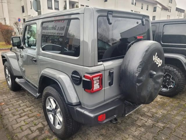 Jeep Wrangler Sahara