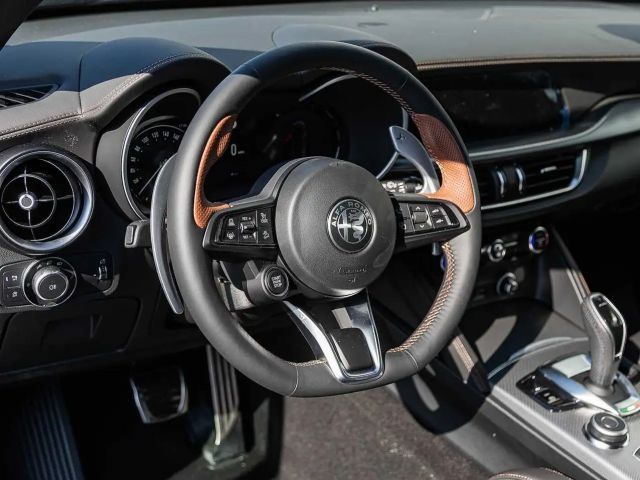 Alfa Romeo Stelvio AT8 Q4