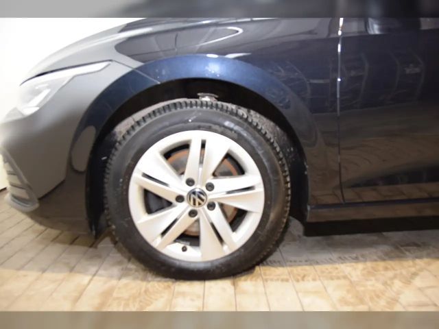 Volkswagen Golf DSG Golf VIII Life Variant