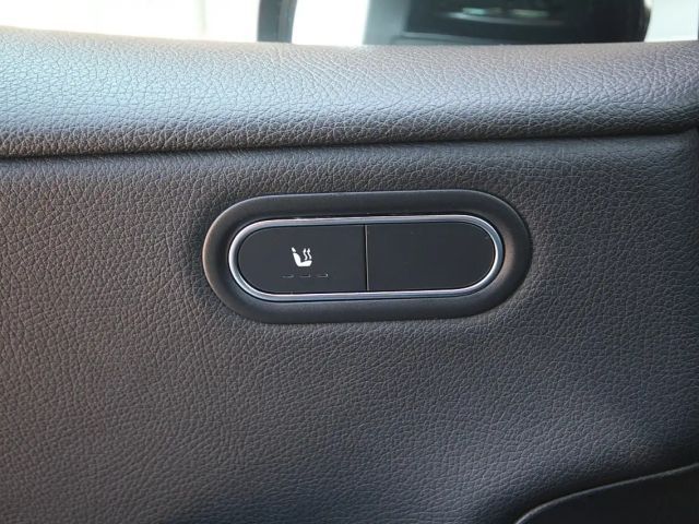 Mercedes-Benz A 180 A 180 d