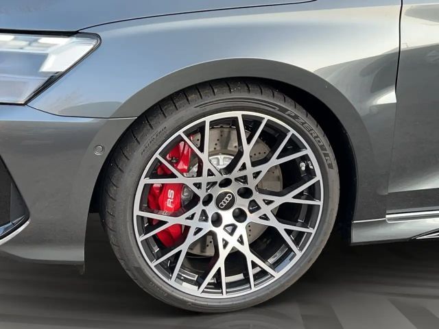 Audi RS3 S-Tronic Sedan