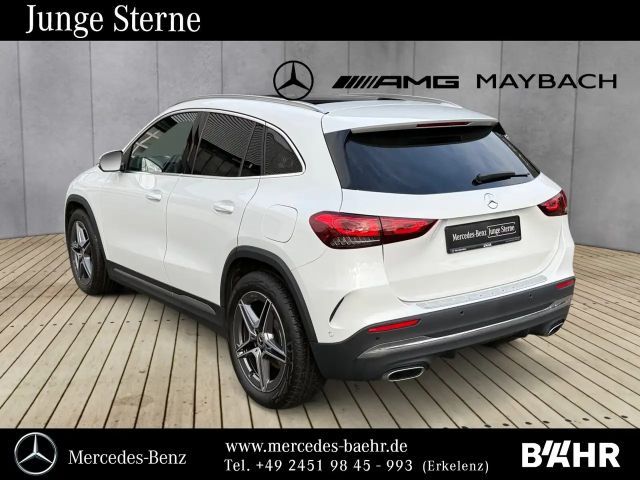 Mercedes-Benz GLA 220 4MATIC AMG Line GLA 220 d
