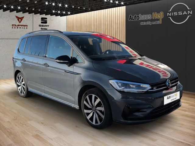 Volkswagen Touran 1.5 TSI DSG R-Line