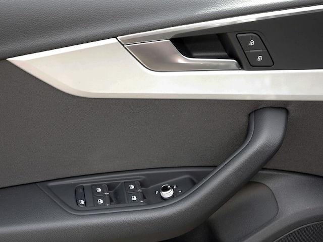 Audi A4 40 TFSI Avant S-Tronic