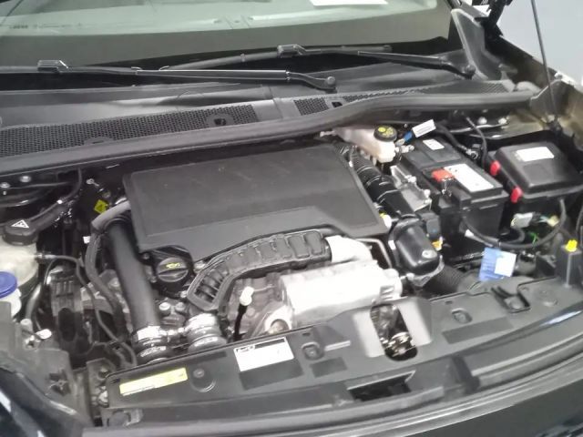 Peugeot 2008 Allure Pack