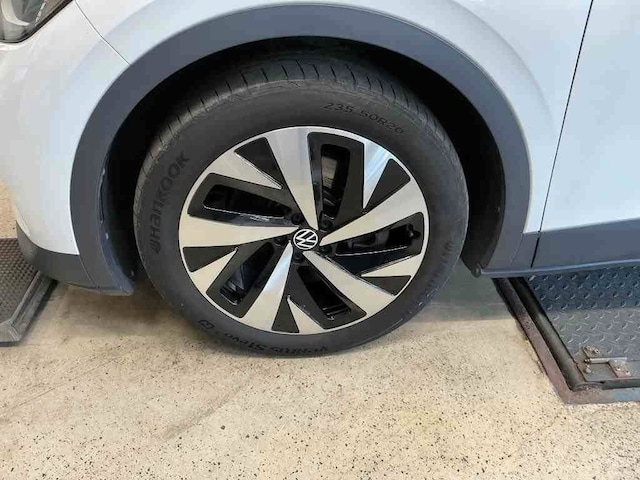 Volkswagen ID.4 EDITION 82KW/h WPUMPE+AHK+KAMERA+ALCANTARA+ACC+20 ALU!