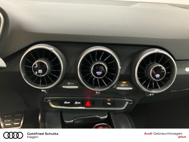 Audi TT RS Coupé Quattro S-Tronic