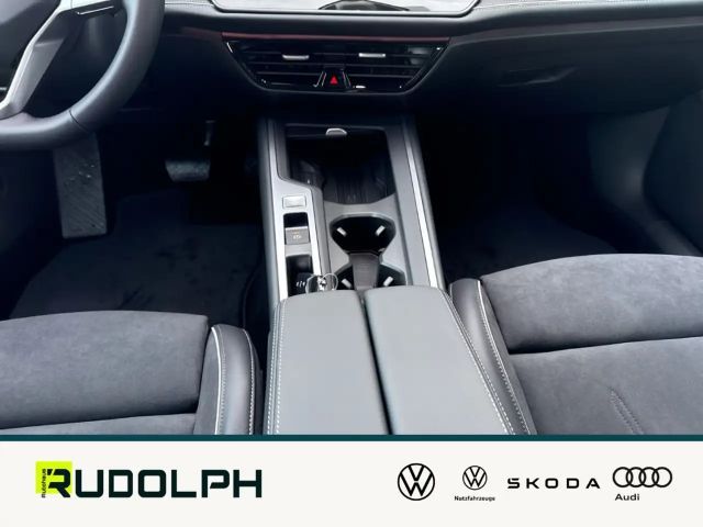 Volkswagen Passat 1.5 eTSI Business DSG