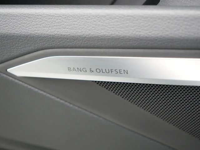 Audi Q8 e-tron LEDER NAVI HUD VIRT CARPLAY SHZ PANO