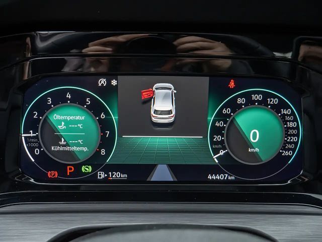 Volkswagen Golf 1.5 eTSI Golf VIII Style