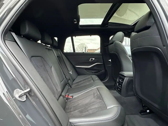 BMW 320 320i M-Sport Touring