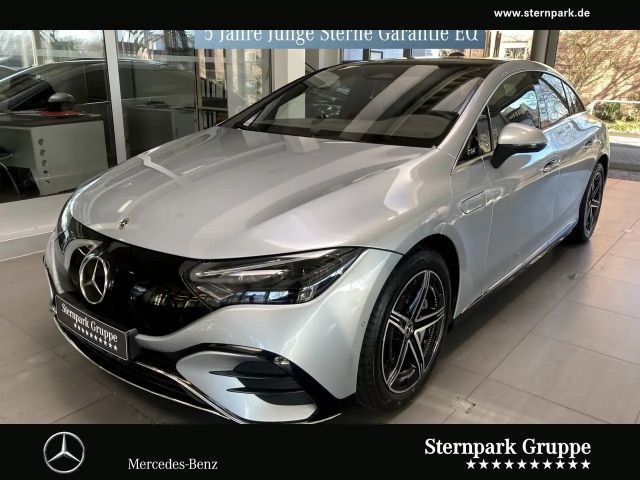 Mercedes-Benz EQE 300 AMG Line Sedan