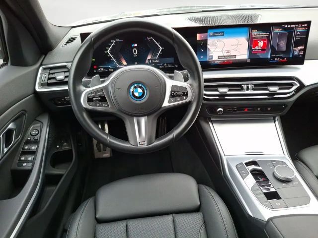 BMW 320 320e M-Sport Touring