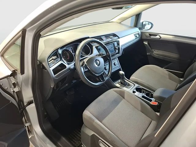 Volkswagen Touran DSG