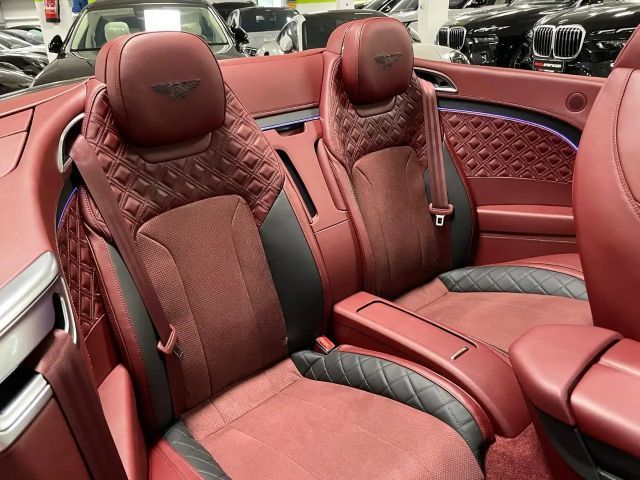 Bentley Continental GTC V8