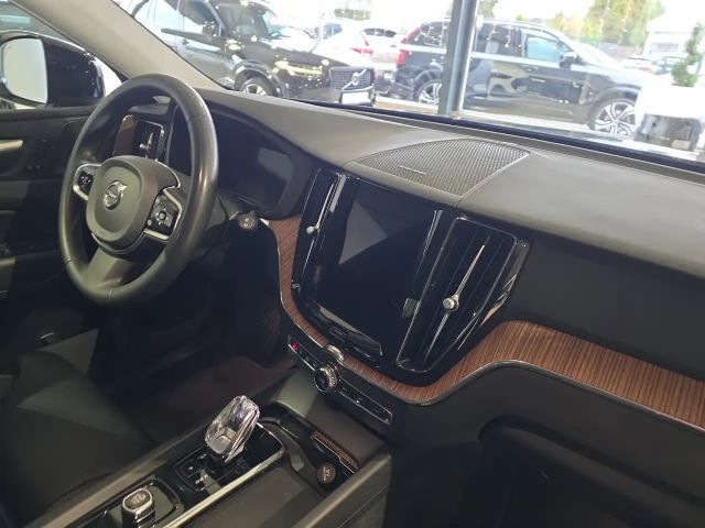 Volvo XC60 AWD Dark Plus Recharge T6