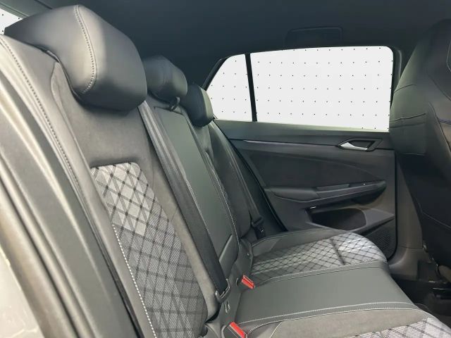 Volkswagen Golf 2.0 TDI DSG IQ.Drive R-Line