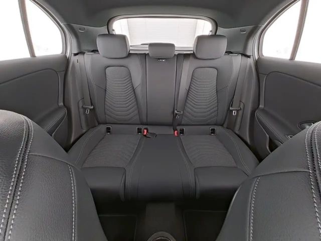 Mercedes-Benz A 200 Kamera/MBUX/Lenkradheizung/Tempomat/LED