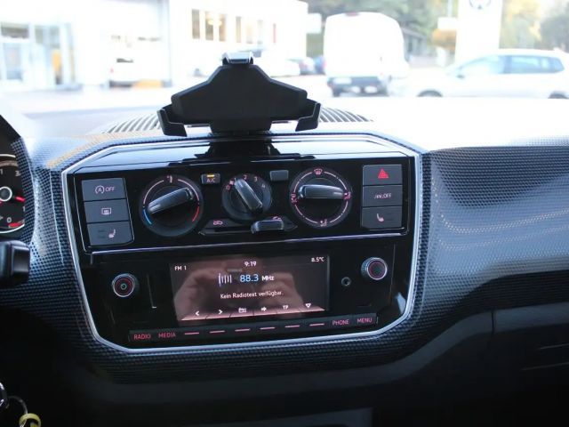 Volkswagen up! Move Move up!