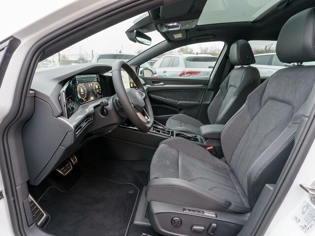 Volkswagen Golf 1.5 eTSI DSG