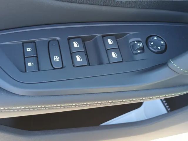 Peugeot E-308 First Edition Elektromotor 156 Sommer/Winter Alu