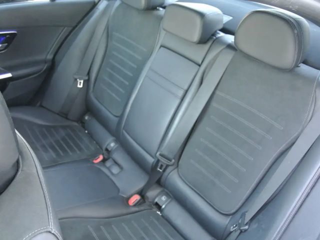 Mercedes-Benz C 200 AMG Line C 200 d Sedan