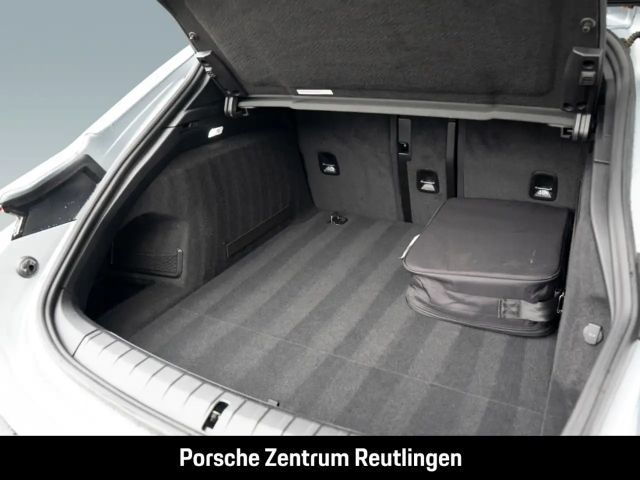 Porsche Taycan 4 Cross Turismo