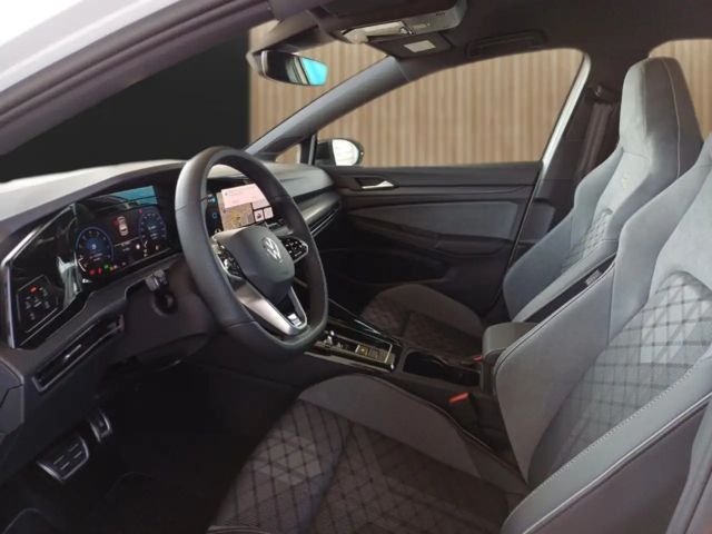 Volkswagen Golf 1.5 eTSI Golf VIII