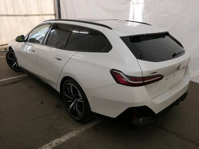 BMW 520 520d M-Sport Touring xDrive