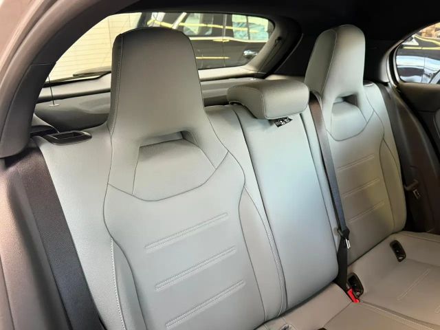 Mercedes-Benz A 200 Progressive