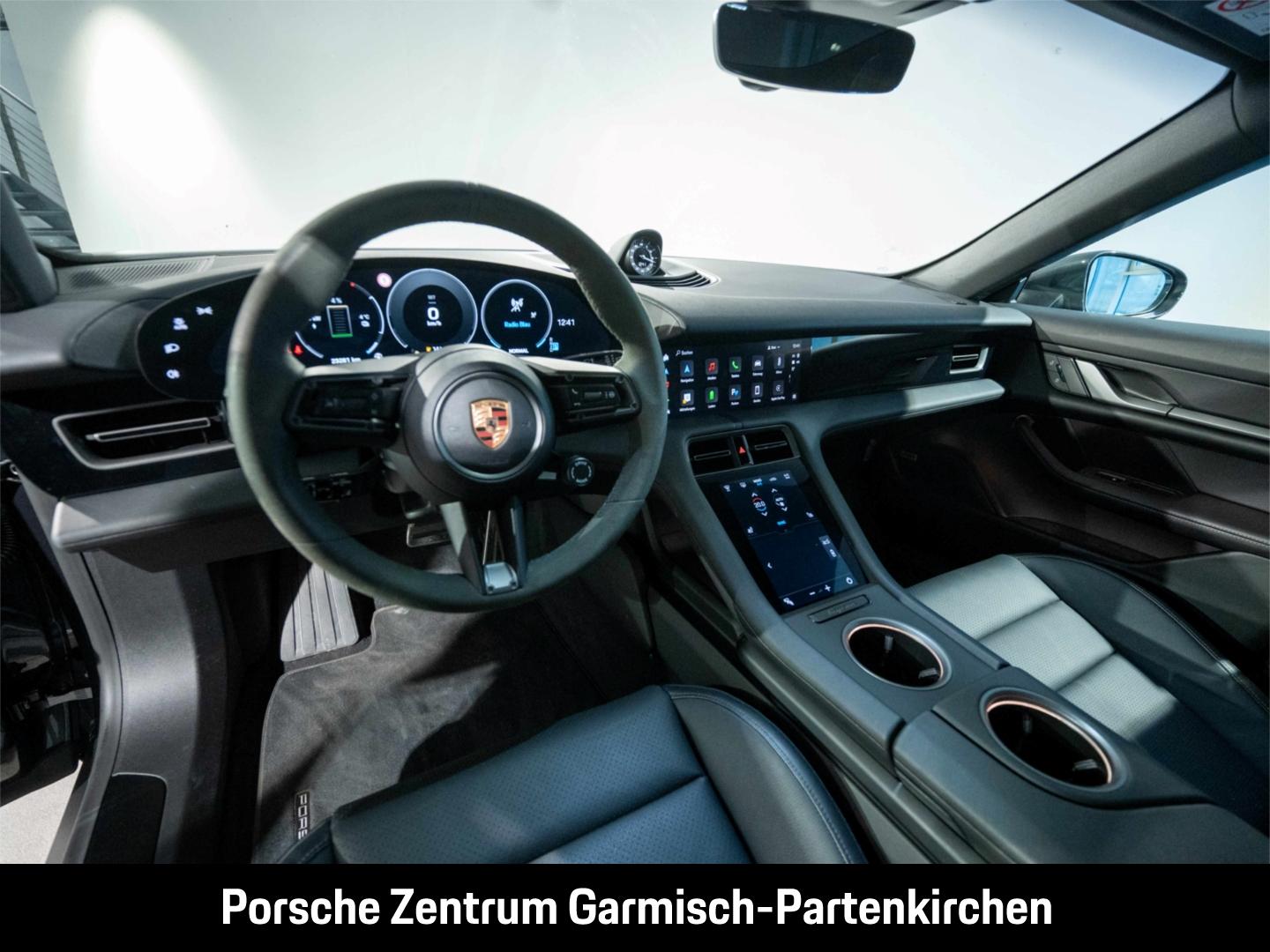 Porsche Taycan Sport Turismo