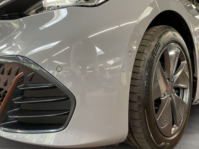 Cupra Born electric Navi Wärmepumpe Massagesitze LED ACC Mehrzonenklima Fahrerprofil