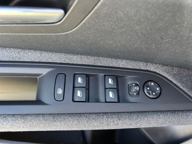 Peugeot 3008 Active Pack EAT8 PureTech