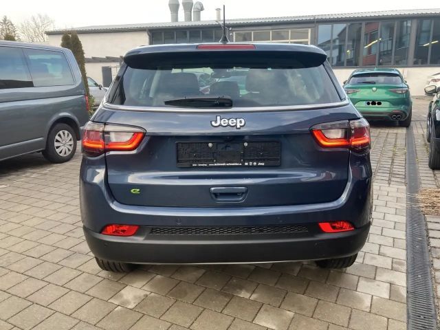 Jeep Compass Altitude Hybrid