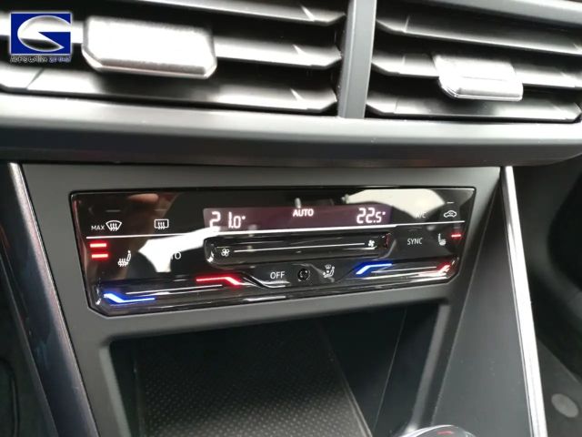 Volkswagen Taigo 1.5 TSI DSG Style