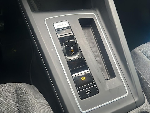 Volkswagen Golf 2.0 TDI DSG Life Variant