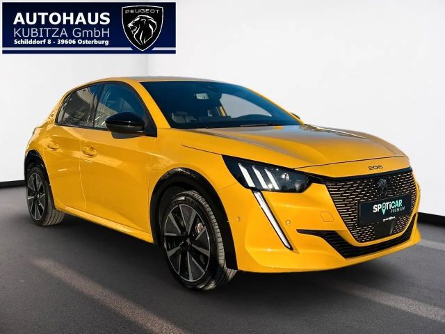 Peugeot E-208 EAT8 GT-Line