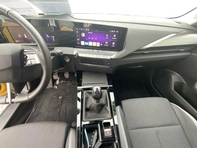 Opel Astra 1.2 Turbo Enjoy Turbo