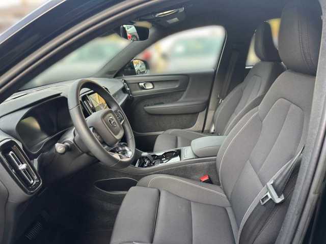 Volvo XC40 Core Recharge