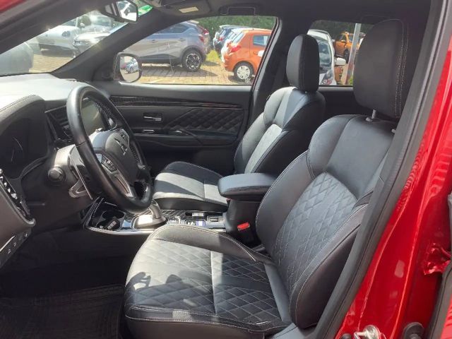 Mitsubishi Outlander 4WD PHEV