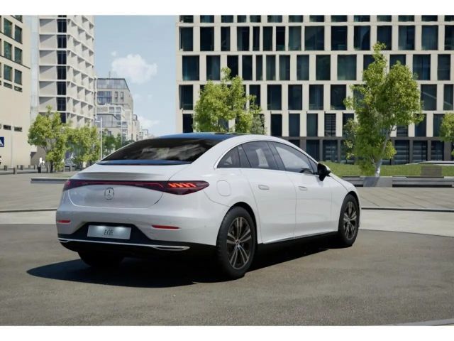 Mercedes-Benz EQE 300 Sedan