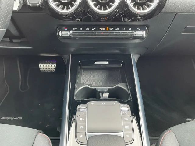 Mercedes-Benz EQA 300 4MATIC AMG Line