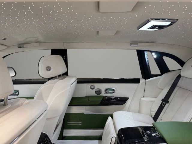 Rolls-Royce Phantom Extended (EWB) "The Connoisseur"