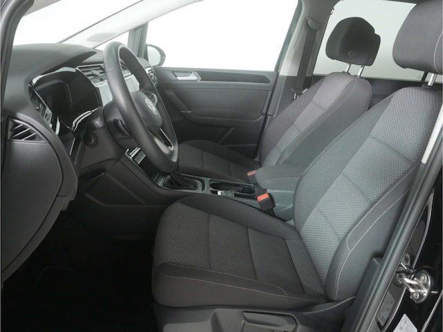 Volkswagen Touran 1.5 TSI DSG R-Line