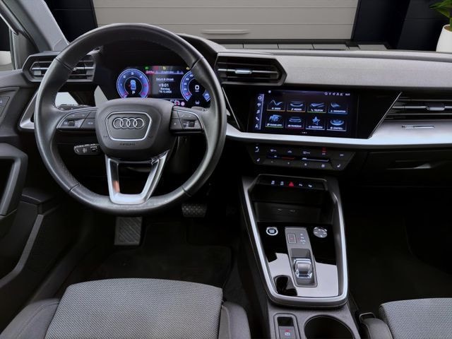 Audi A3 30 TDI S-Tronic Sedan